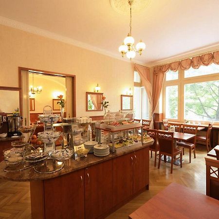City Hotel Am Kurfuerstendamm Берлин Ресторан фото