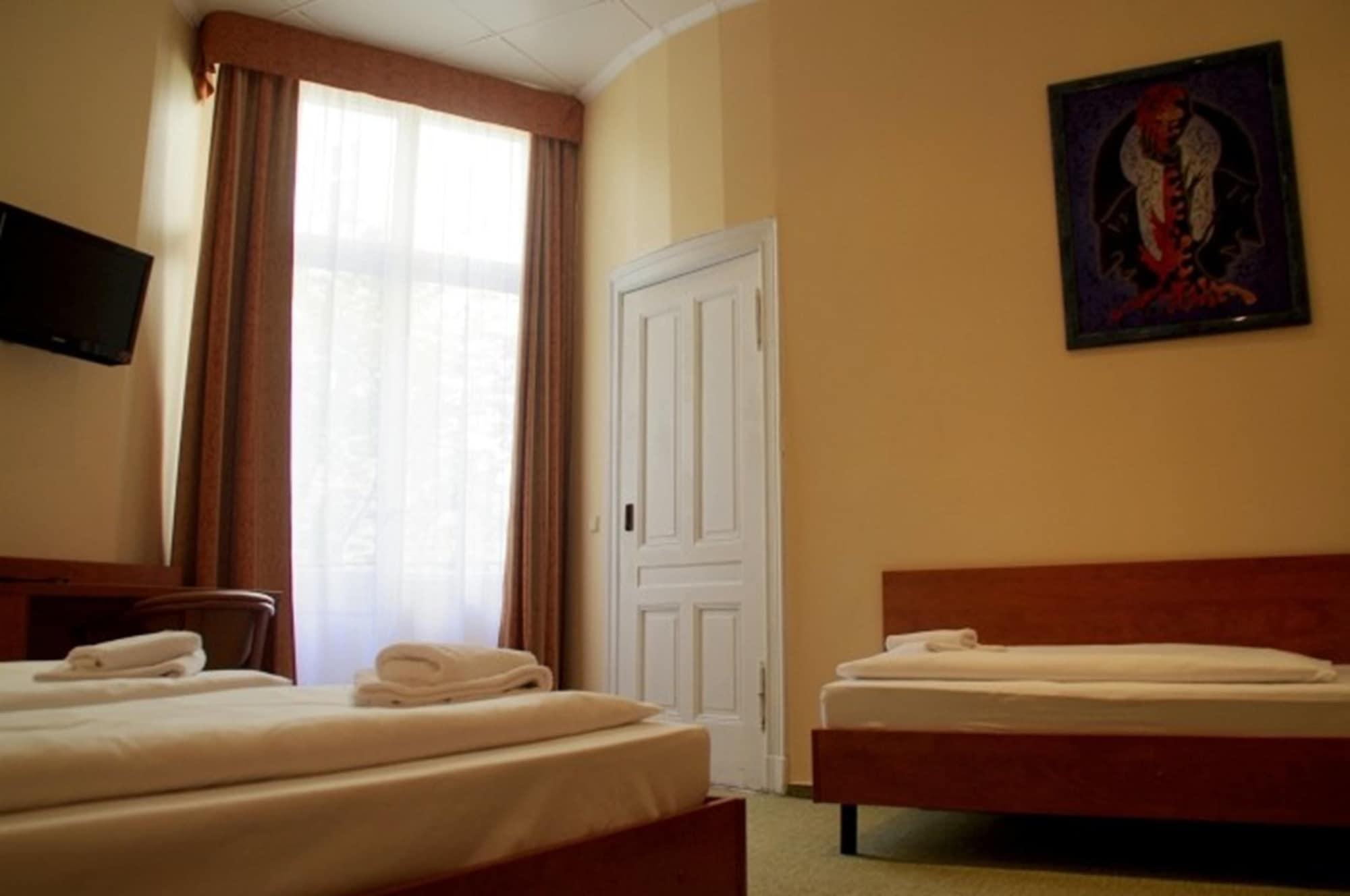 City Hotel Am Kurfuerstendamm Берлин Экстерьер фото