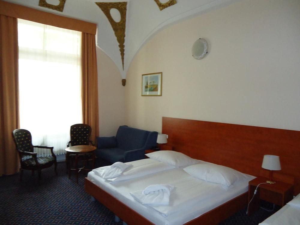 City Hotel Am Kurfuerstendamm Берлин Экстерьер фото