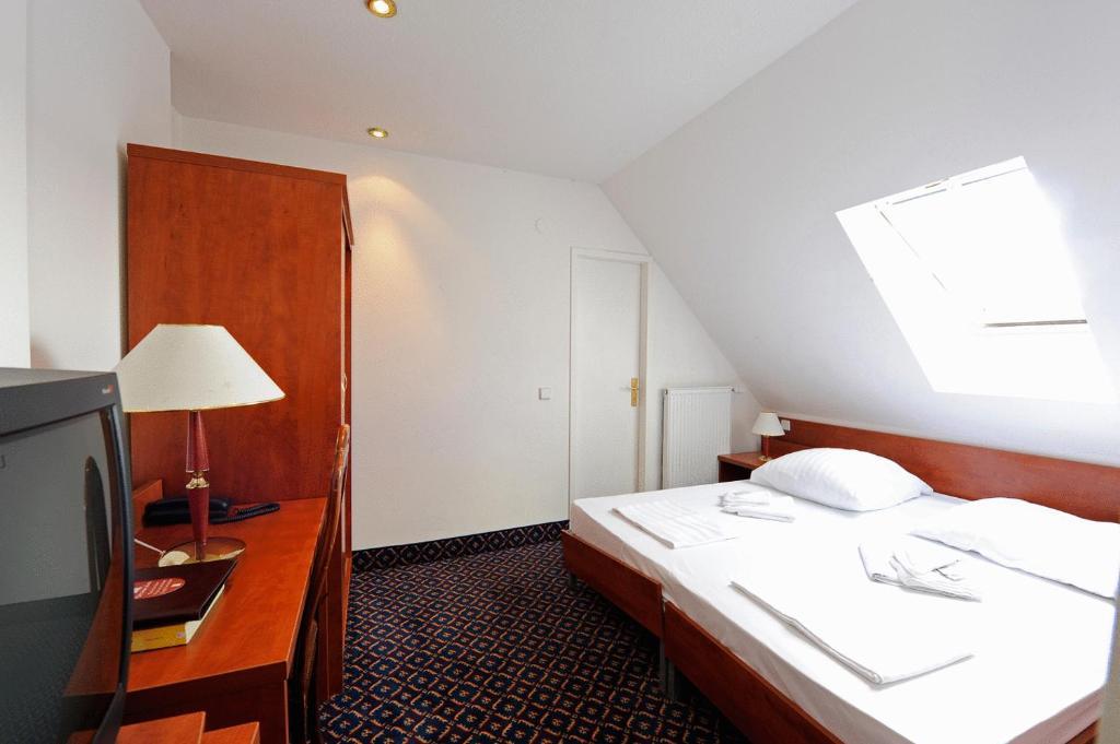 City Hotel Am Kurfuerstendamm Берлин Экстерьер фото