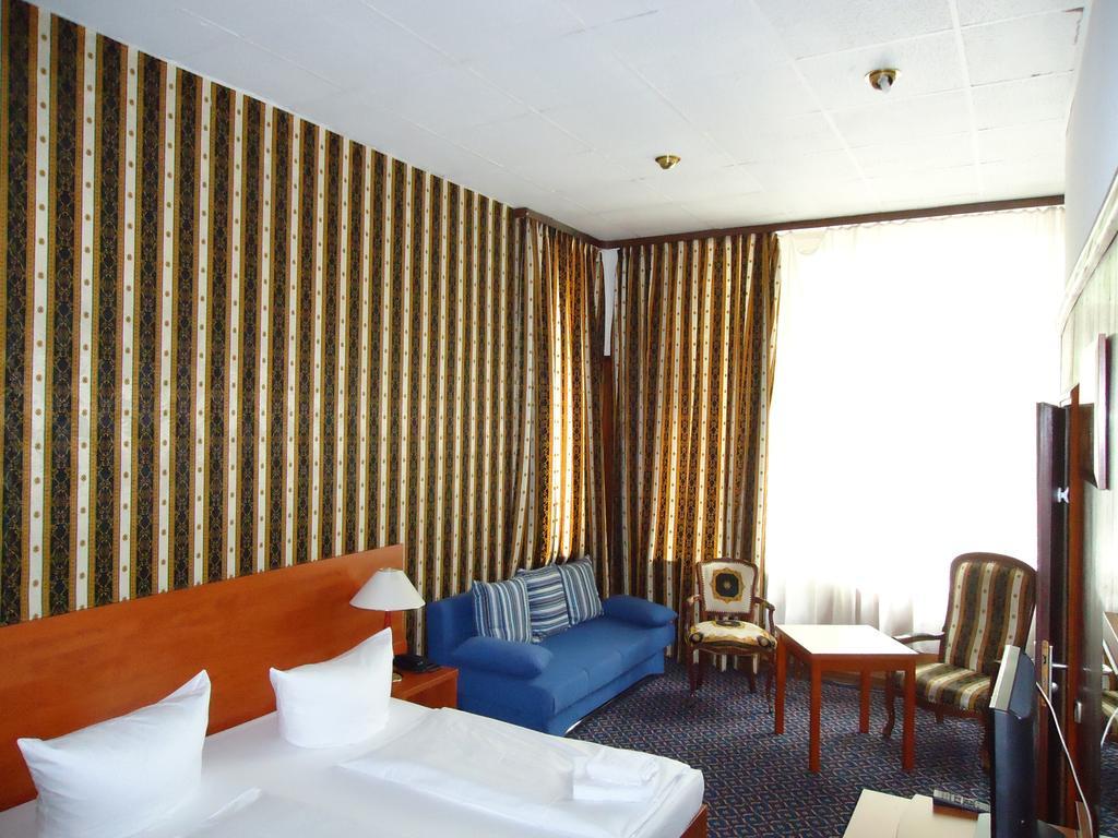 City Hotel Am Kurfuerstendamm Берлин Экстерьер фото