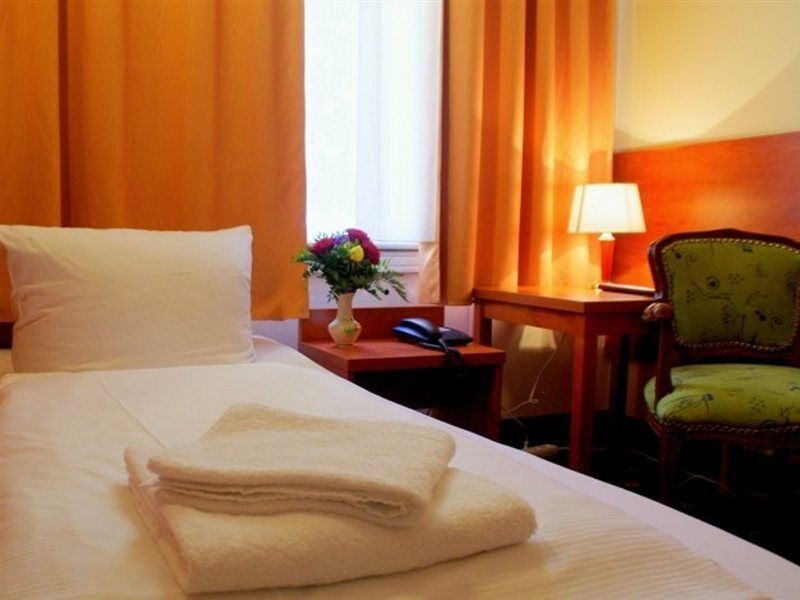 City Hotel Am Kurfuerstendamm Берлин Экстерьер фото