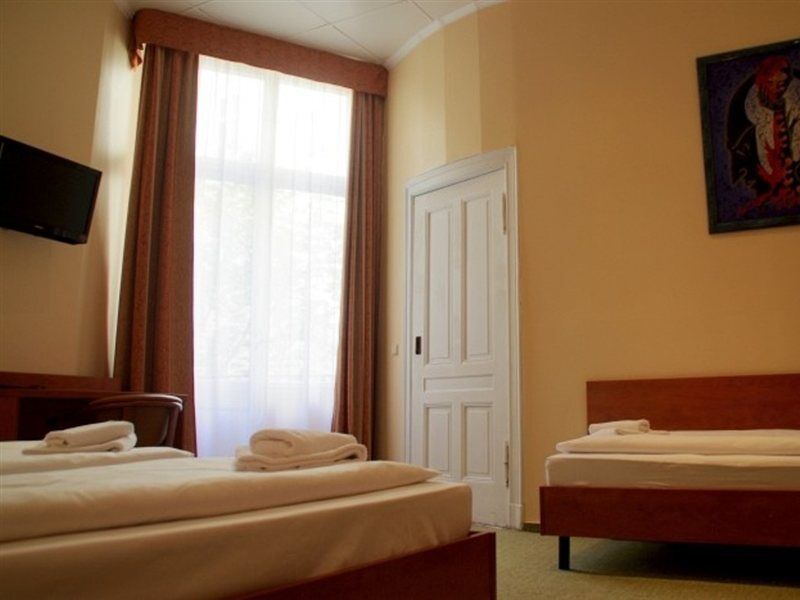 City Hotel Am Kurfuerstendamm Берлин Экстерьер фото