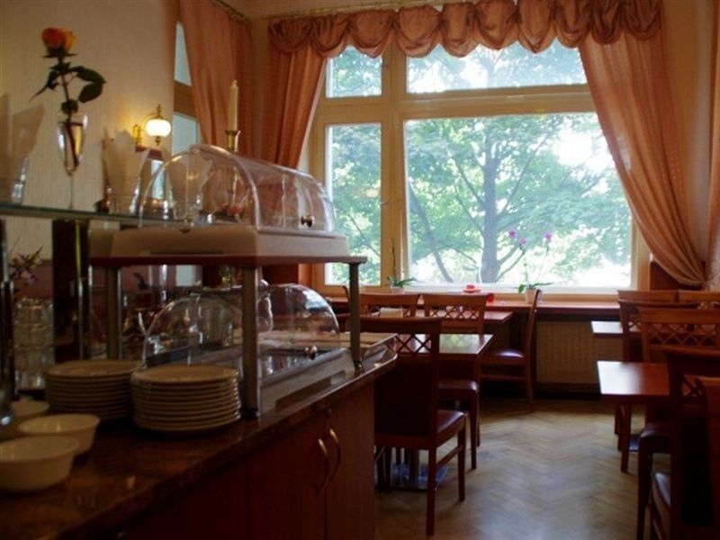 City Hotel Am Kurfuerstendamm Берлин Экстерьер фото